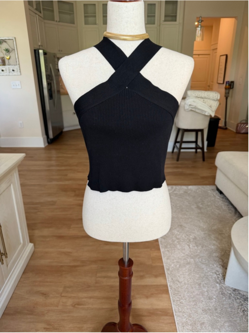 Women's The POST Black Ribbed Halter Crop Top L